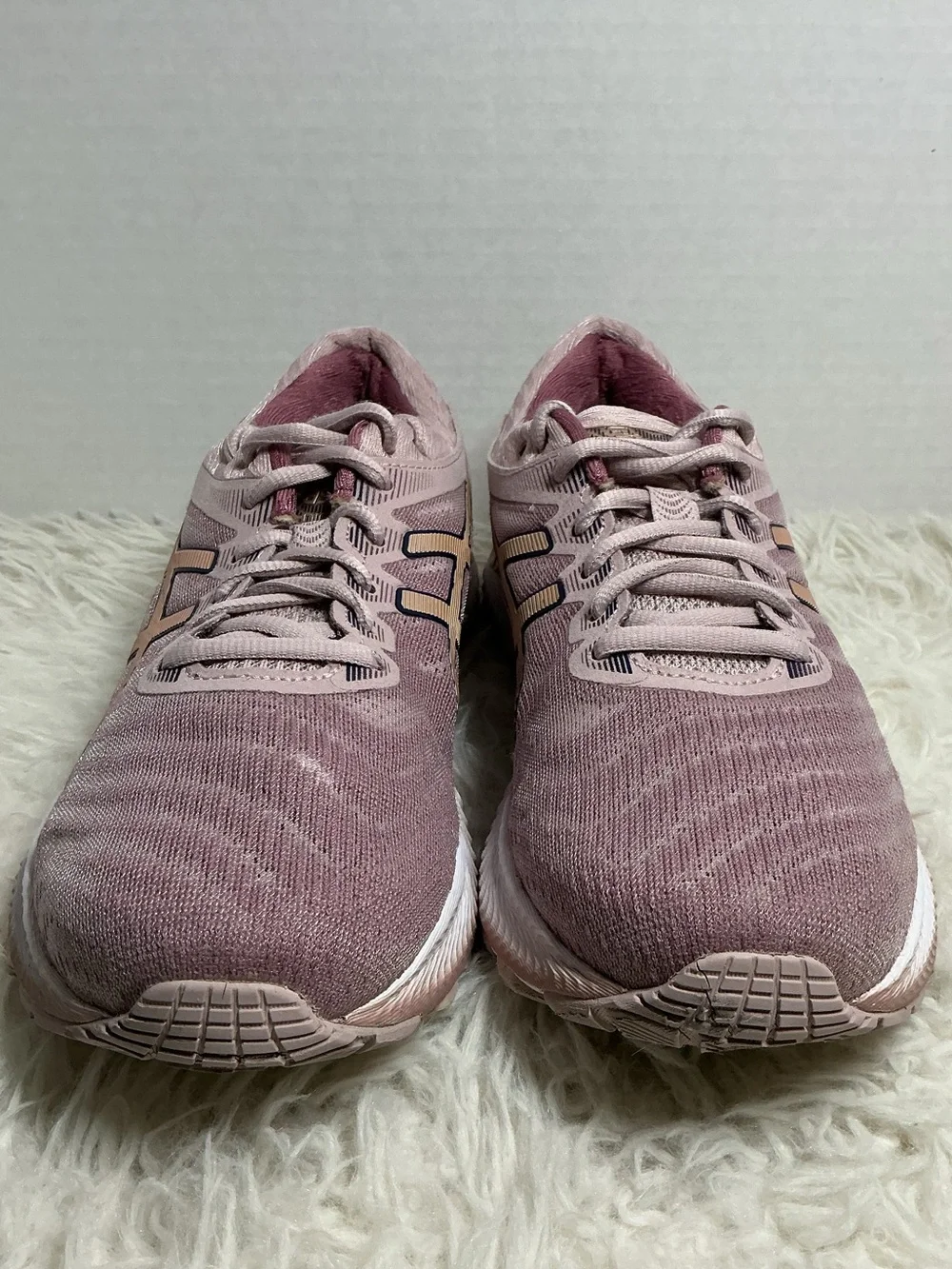 ASICS Gel Nimbus 22 Rose Gold Watershed Running Shoes Women 8.5 1012A587 EUC